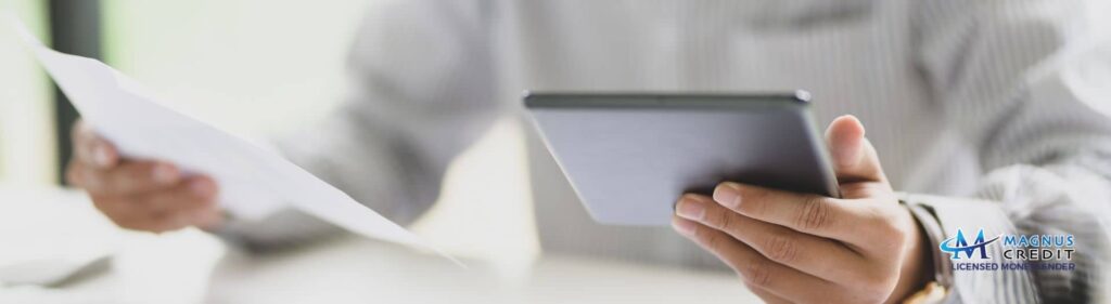 Differences Between Banks and Licensed Money Lenders SG